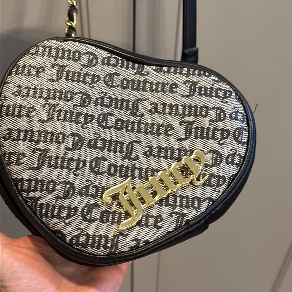 Y2K Juicy Couture Heart-Shaped Crossbody Bag - Black and White